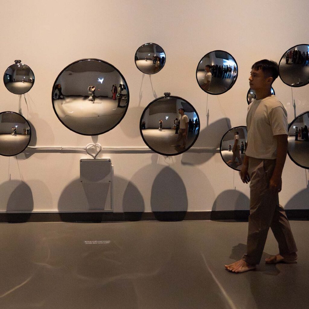 Constructing Selves Faces of a Shifting Form_08